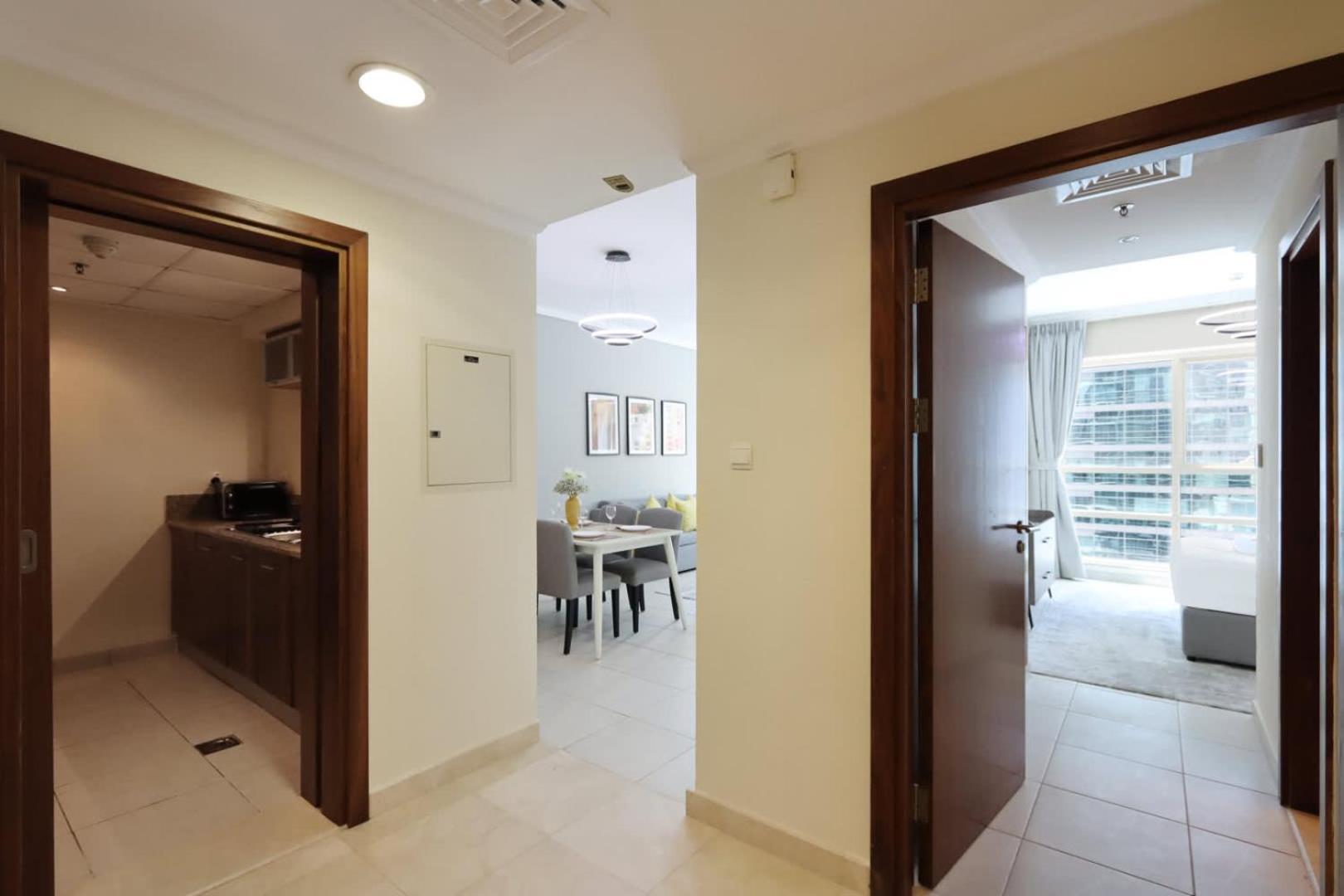Livbnb-stylish 1br With Marina Views Close To The Apartment Dubai